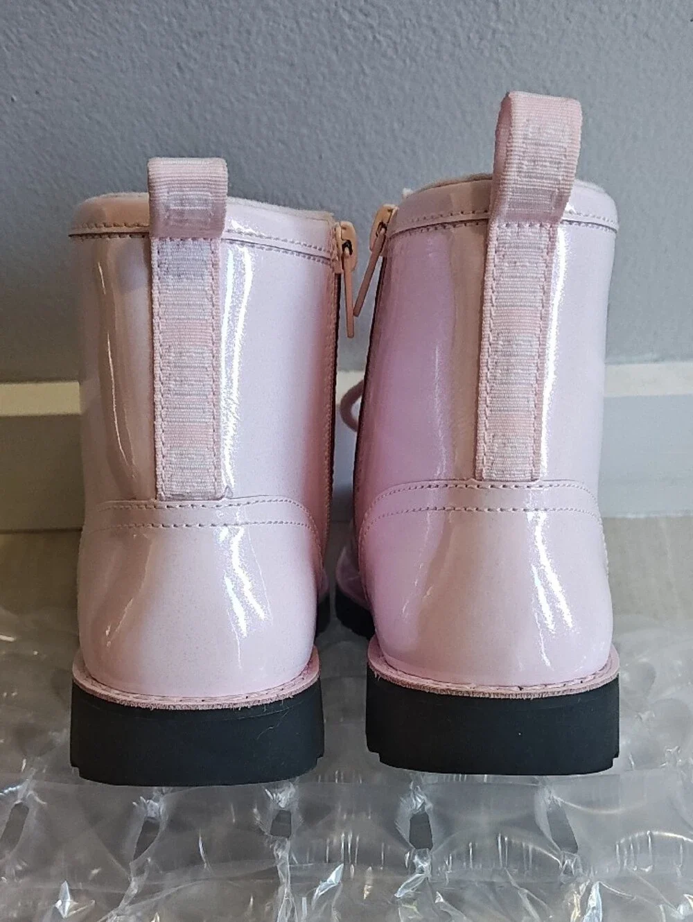UGG Light Pink Patent Kids Ryann Boot Style #115352 Size 4 Youth